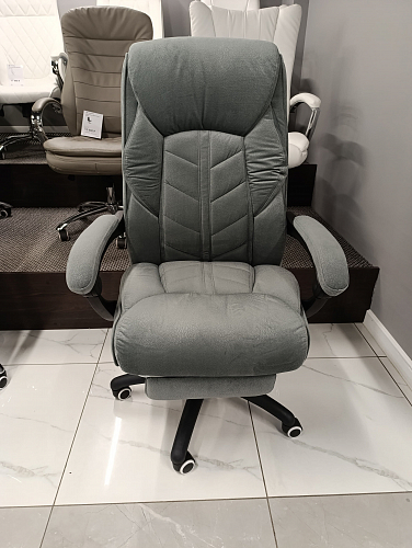 Компьютерное кресло Traun dark gray / black из шоурума 1